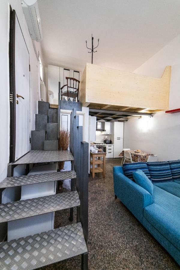 볼로냐 Anais' Loft- Osp. Sant'Orsola-Fiera 아파트 외부 사진